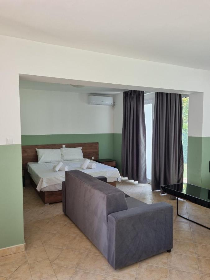 Fuk-Tak'S Bungalow Dojran Eksteriør billede