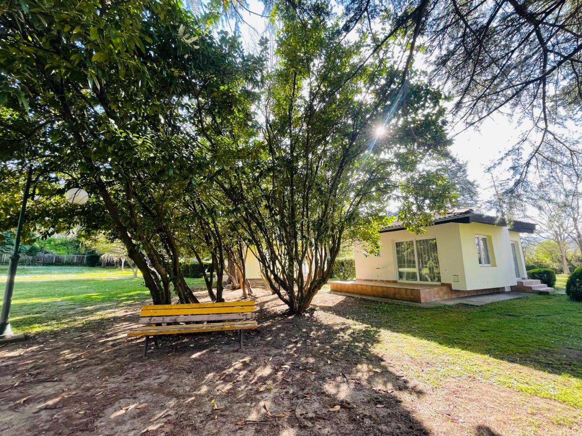 Fuk-Tak'S Bungalow Dojran Eksteriør billede