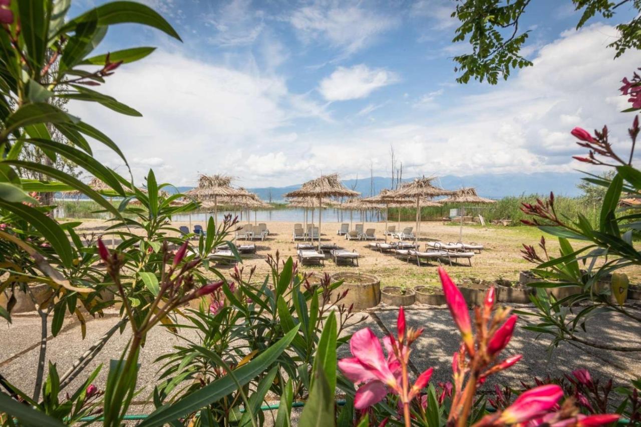 Fuk-Tak'S Bungalow Dojran Eksteriør billede