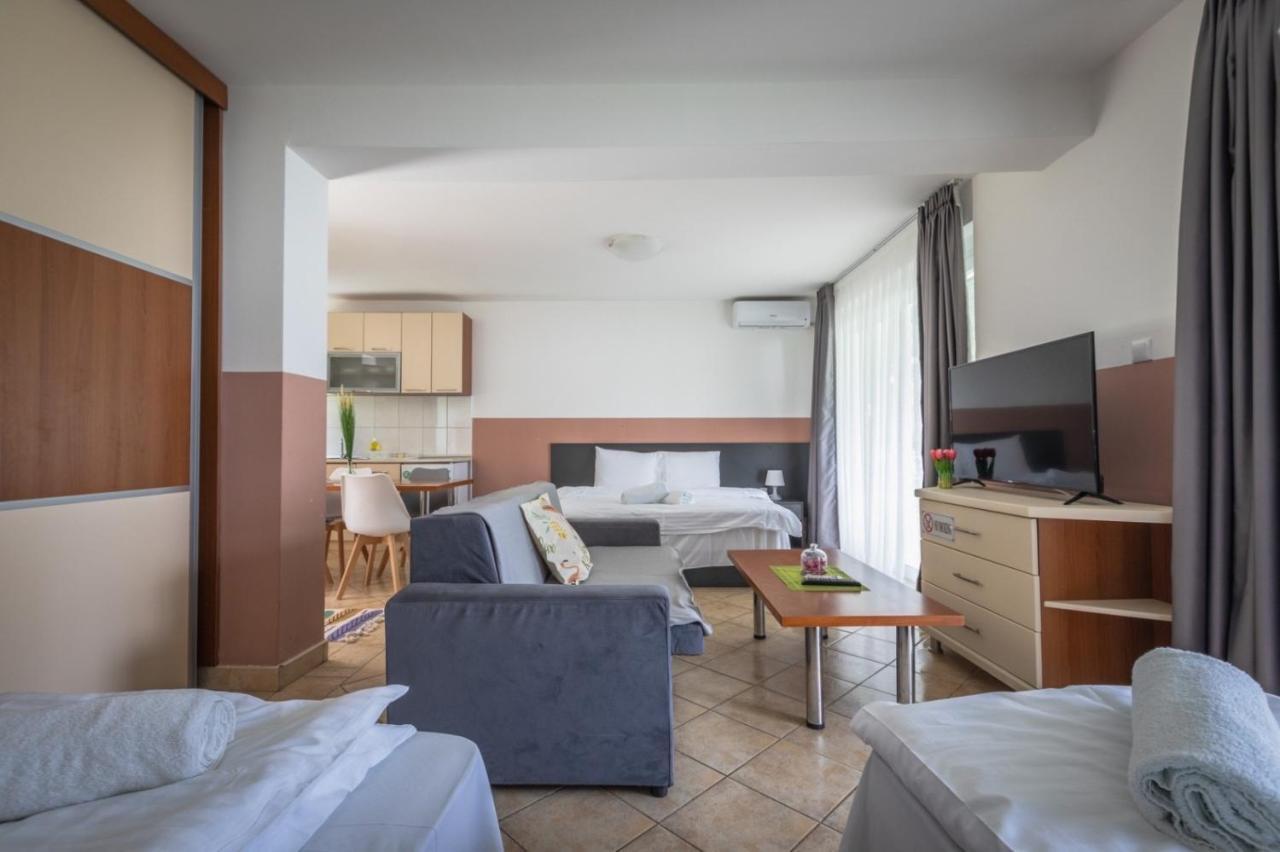 Fuk-Tak'S Bungalow Dojran Eksteriør billede